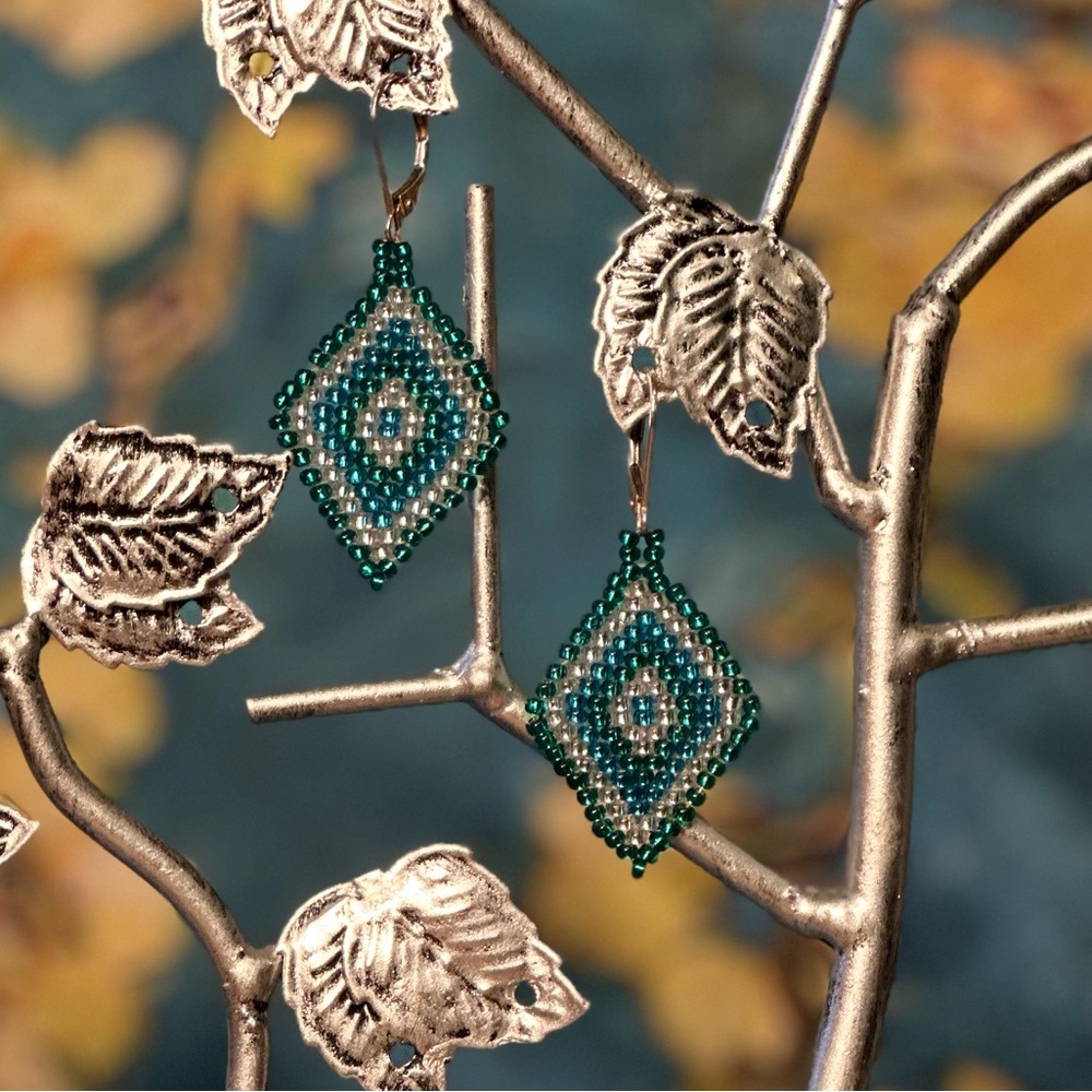 Handcrafted Geometric Beaded Diamond Earrings